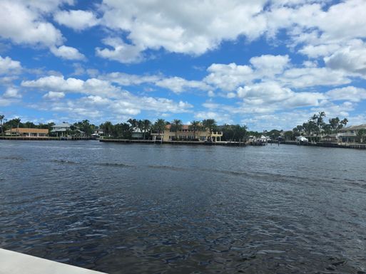 646 Snug Harbor, Boynton Beach, FL 33435