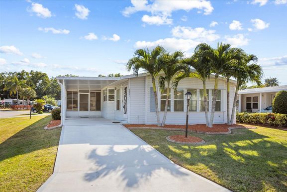 3801 Honeysuckle, Port Saint Lucie, FL 34952