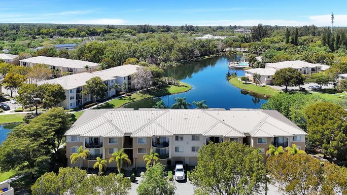 600 Crestwood, Royal Palm Beach, FL 33411