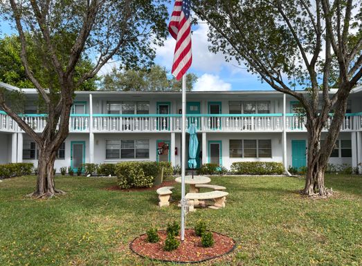 319 Newport V, Deerfield Beach, FL 33442