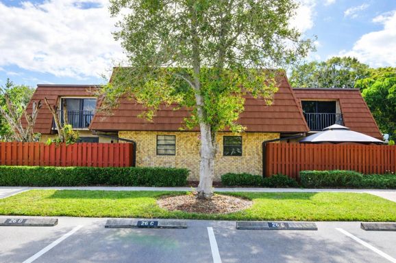 1458 Lawnwood, Fort Pierce, FL 34950