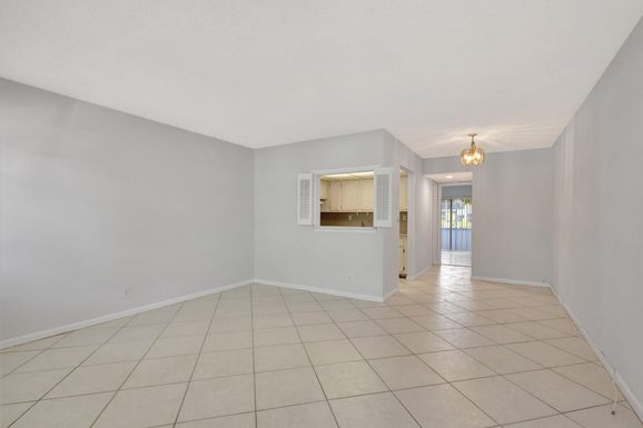 398 Sheffield Q, West Palm Beach, FL 33417