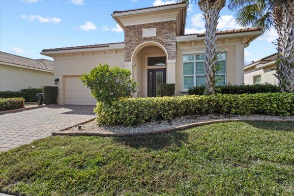 10464 Visconti, Port Saint Lucie, FL 34986