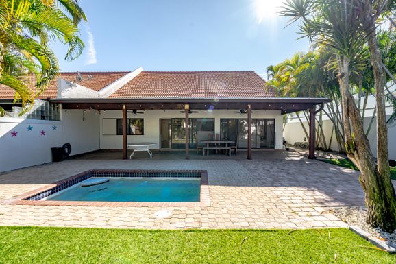 665 Jeffery, Boca Raton, FL 33487