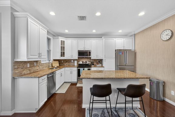 4543 Mediterranean, Palm Beach Gardens, FL 33418