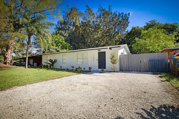 1800 14th, Fort Lauderdale, FL 33311