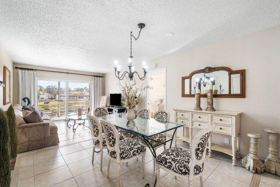 353 Lake Frances, West Palm Beach, FL 33411