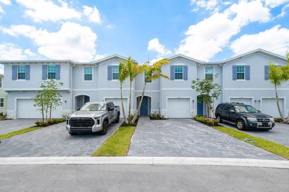 4159 Lagoon Shores, Lake Worth, FL 33467