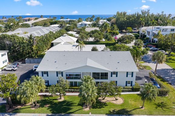 315 Venetian, Delray Beach, FL 33483