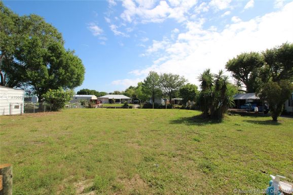 10 9th Street, Other City - In The State Of Florida FL 34974