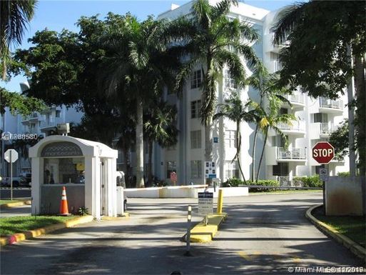 492 NW 165th St Rd # 209, Miami FL 33169