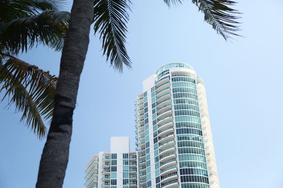 Florida Condo Reserve Fund Requirements: What Buyers Must Know (2026)