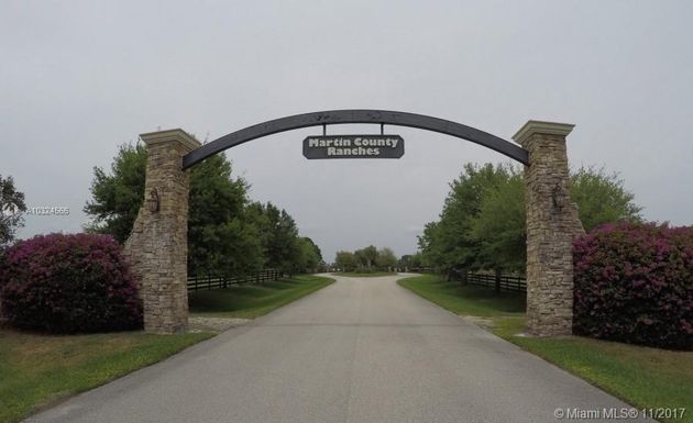 2305 SW Hunter Dr., Stuart FL 34974