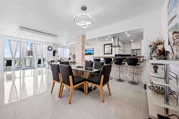 4001 S Ocean Dr, Hollywood FL 33019