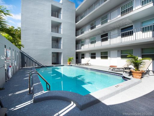 611 NE 14th Ave # 103, Fort Lauderdale FL 33304