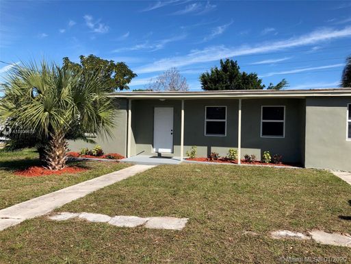 2124 Sunrise Dr SW, Vero Beach FL 32962