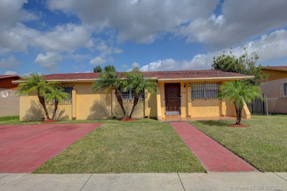 10321 SW 5th St, Sweetwater FL 33174