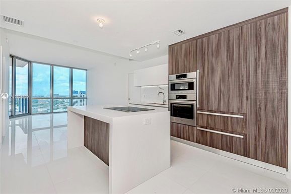 851 NE 1 # 2408, Miami FL 33132