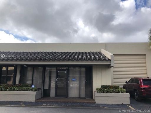 6065 NW 167th St # B18, Hialeah FL 33015