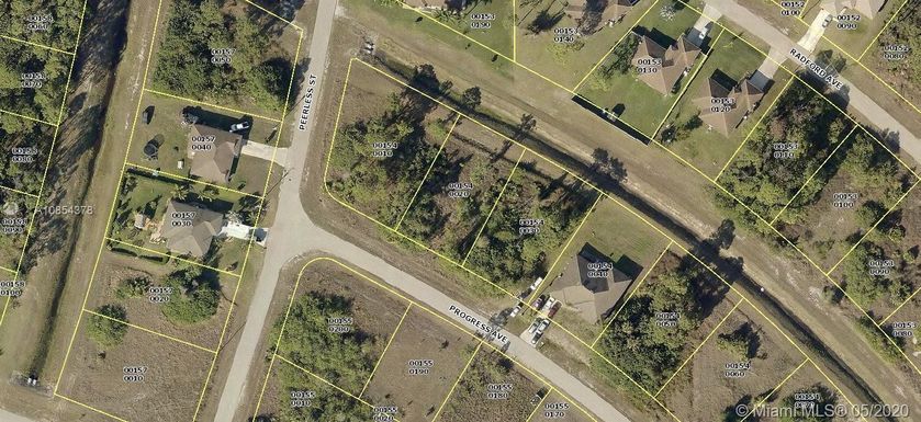 313 PROGRESS AVE, Lehigh Acres FL 33974