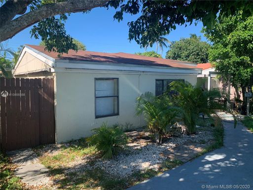 1859 NE 176th St # 3, North Miami Beach FL 33162