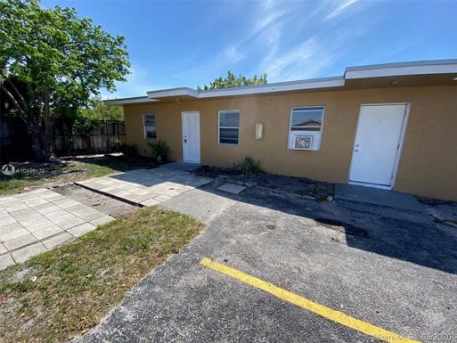 3039 Avenue J # 7, Riviera Beach FL 33404