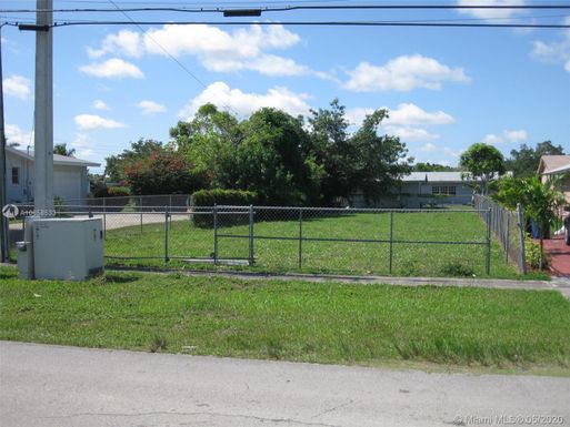 529 SW 5th Street, Florida City FL 33034