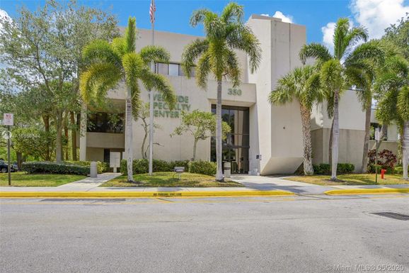 350 N Pine Island Rd # 2, Plantation FL 33324