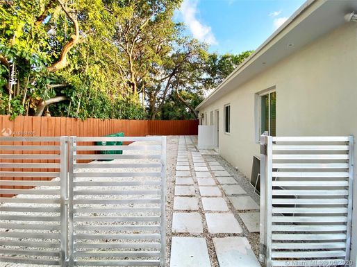 156 NW 62nd St # 2, Miami FL 33150