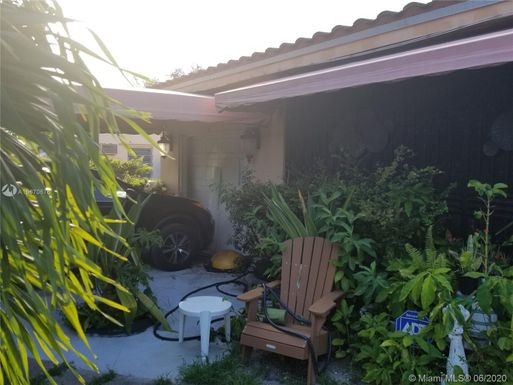 1365 NE 138th St, North Miami FL 33161