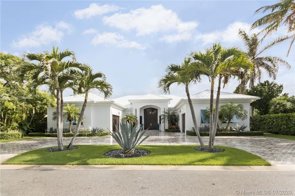 238 Beacon Ln, Jupiter Inlet Colony FL 33469