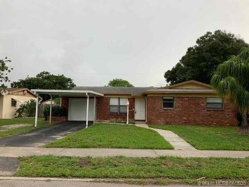 1302 Crest Dr, Lake Worth FL 33461