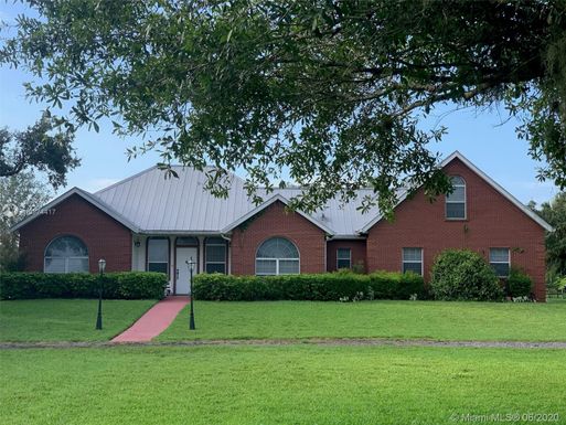 1752 Frontier Circle, Other City - In The State Of Florida FL 33935