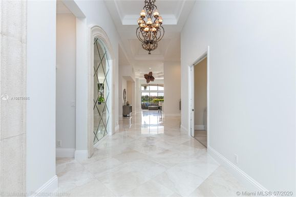 17937 Villa Club Way, Boca Raton FL 33496