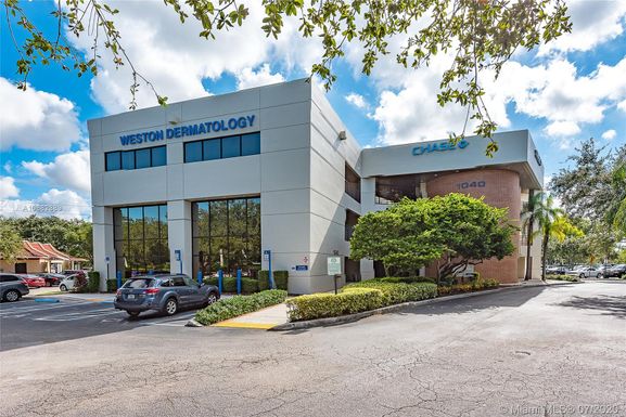 1040 Weston Rd # 215, Weston FL 33326
