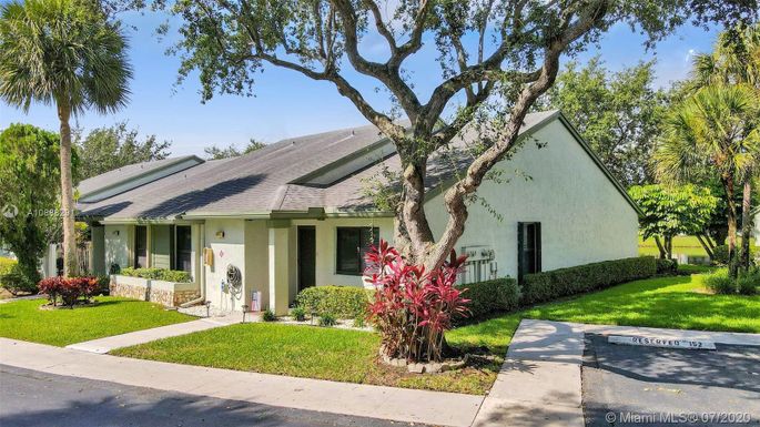 3911 N Carambola Cir N # 29120, Coconut Creek FL 33066