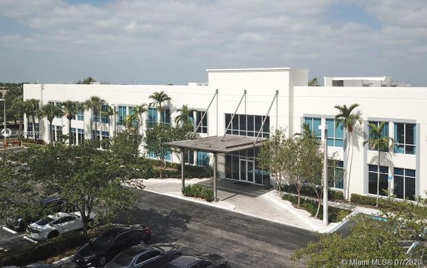 2010 NW 150th Ave # 204, Pembroke Pines FL 33028