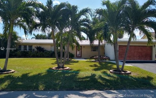1514 SE 13th St, Deerfield Beach FL 33441