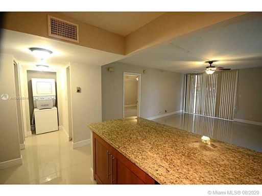 400 COMMODRE # 107, Sunrise FL 33325