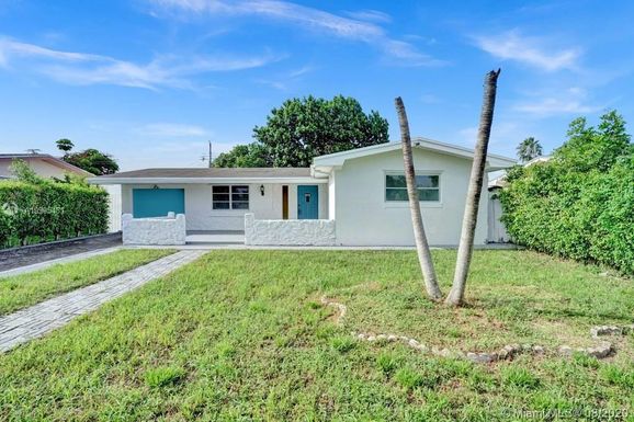 8661 Johnson St, Pembroke Pines FL 33024