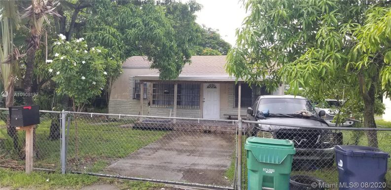 1316 Sesame St, Opa-Locka FL 33054