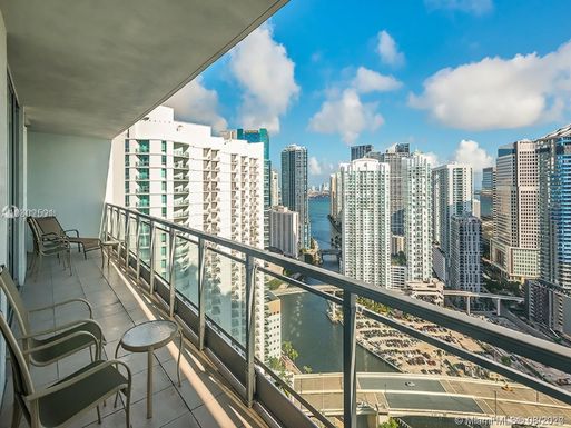 90 SW 3 ST # 3411, Miami FL 33130