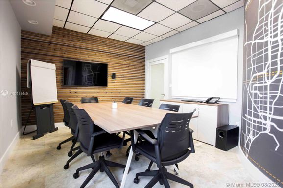 2625 Executive Park Dr # 5, Weston FL 33331