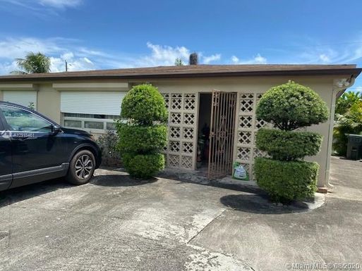 405 SW 6th Ave, Hallandale Beach FL 33009