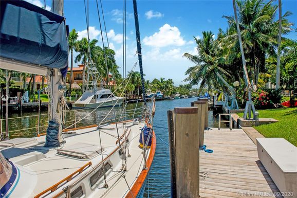 6857 Sunrise Ter, Coral Gables FL 33133