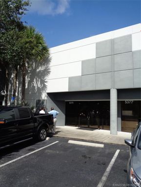 5375 N Hiatus Rd, Sunrise FL 33351