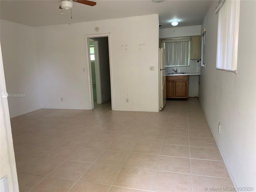 717 NE 1st  street # 4, Hallandale Beach FL 33009