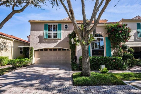 61 Via Del Corso, Palm Beach Gardens FL 33418