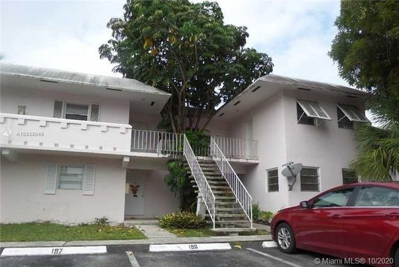 7320 SW 82nd St # B103, Miami FL 33143