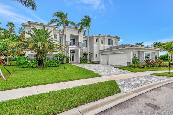 2712 NW 71st Blvd, Boca Raton FL 33496